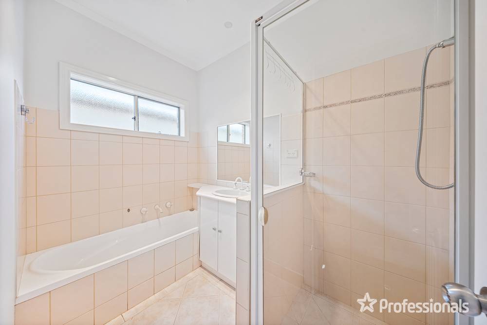 18 Astley Wynd, LYNBROOK, VIC 3975