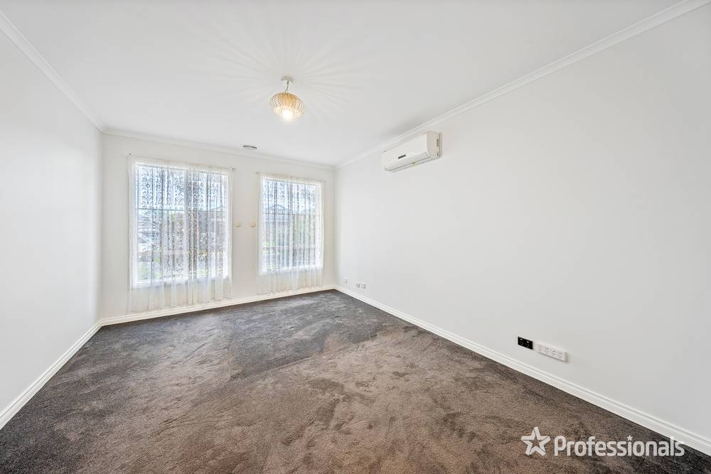 18 Astley Wynd, LYNBROOK, VIC 3975