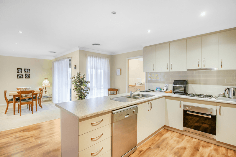 3/75 Barrima Drive, Glenfield Park, NSW 2650