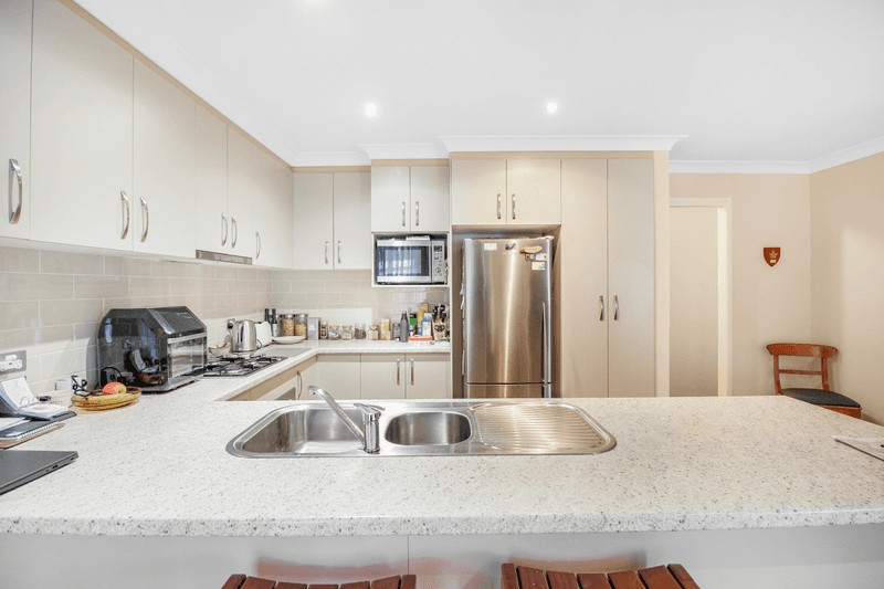 3/75 Barrima Drive, Glenfield Park, NSW 2650