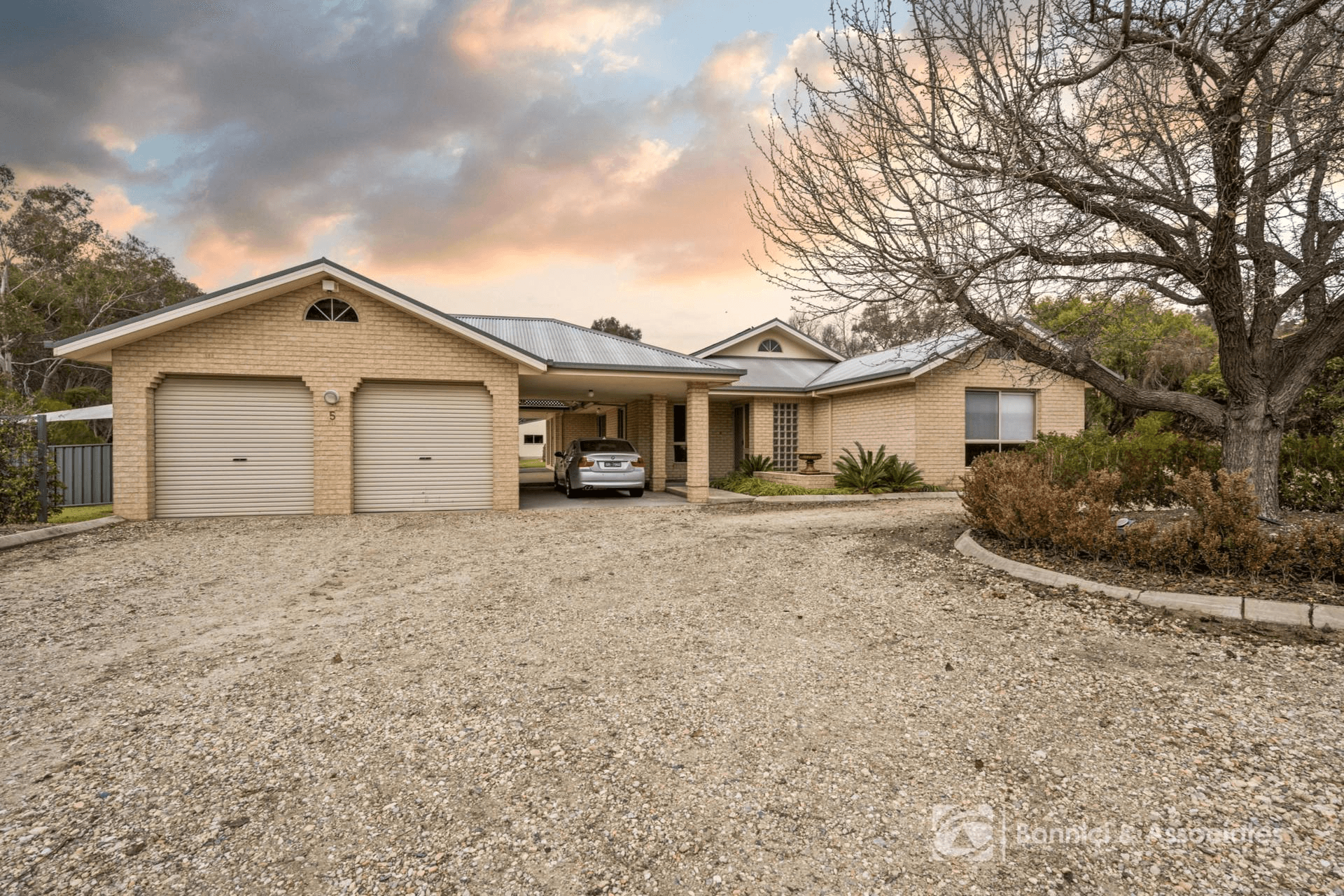 5 Innisfree Drive, West Wodonga, VIC 3690