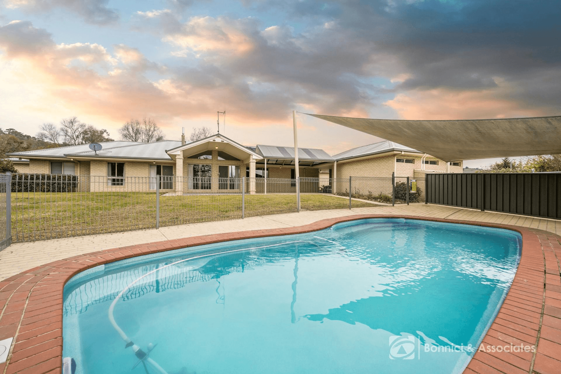 5 Innisfree Drive, West Wodonga, VIC 3690