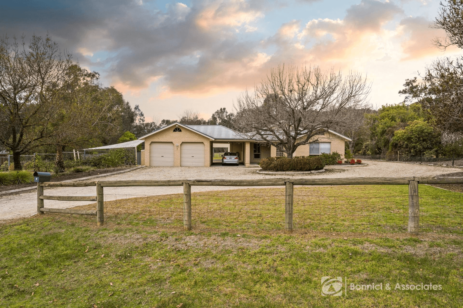 5 Innisfree Drive, West Wodonga, VIC 3690