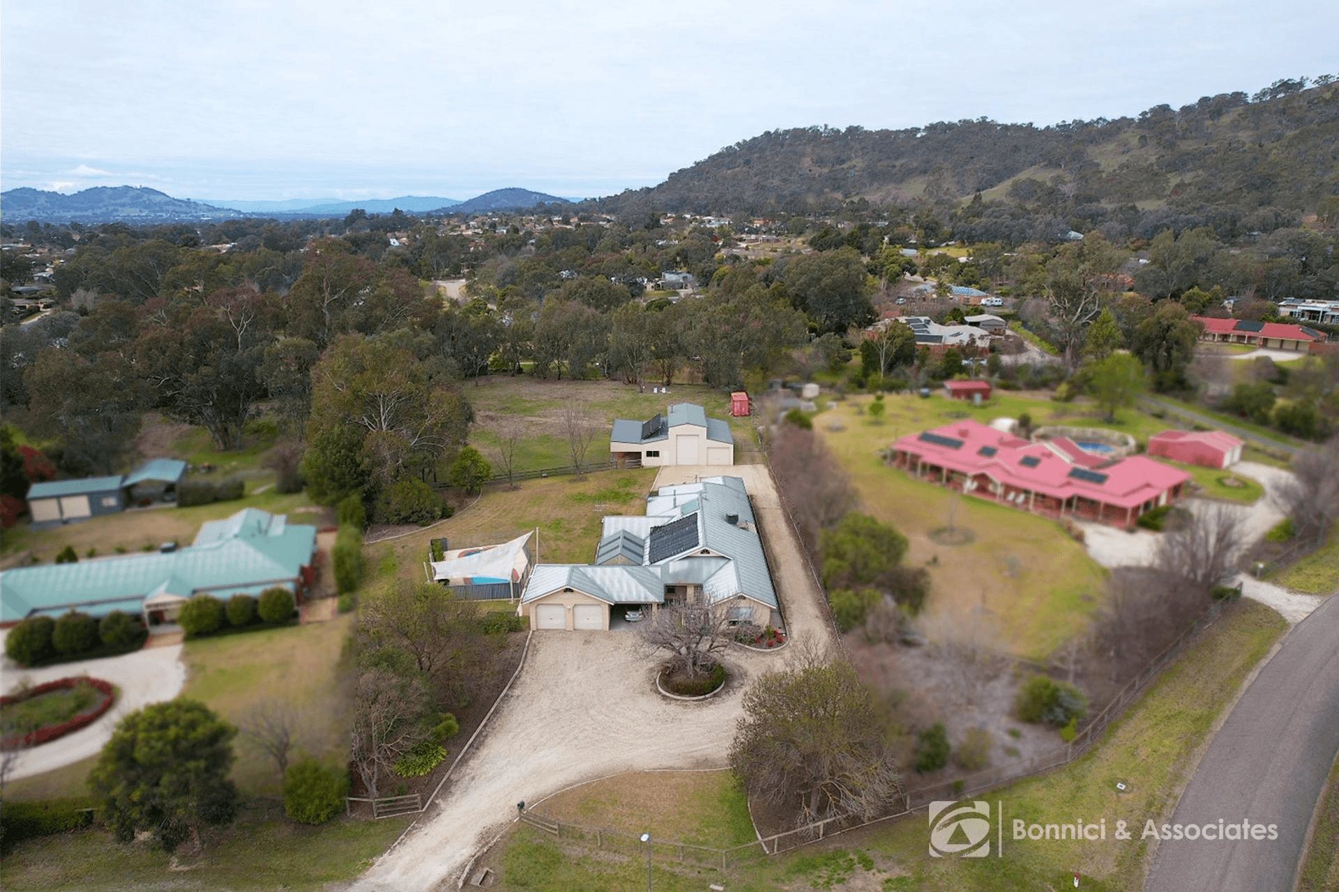 5 Innisfree Drive, West Wodonga, VIC 3690