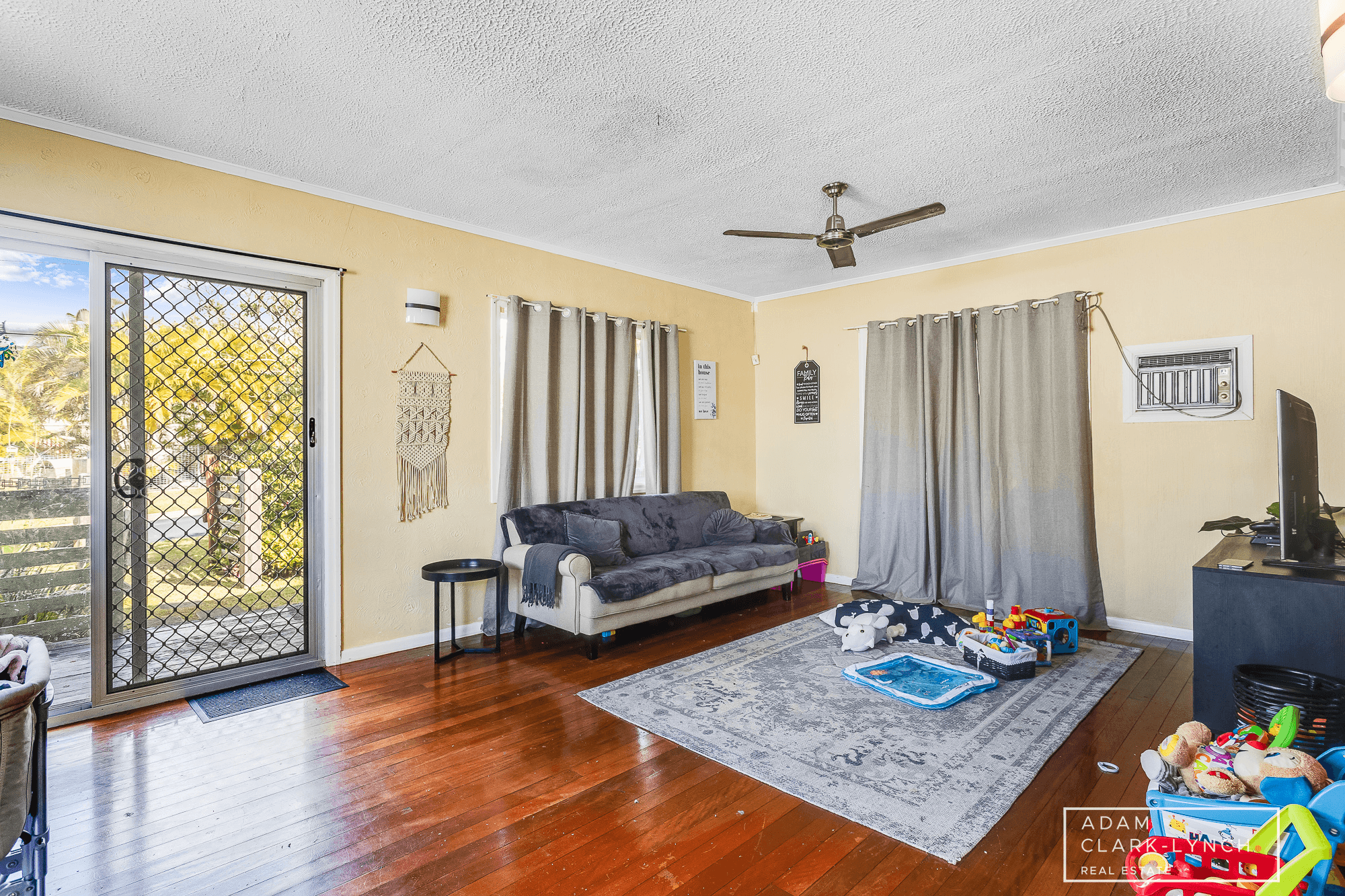 1 Coppin Street West, Kallangur, QLD 4503