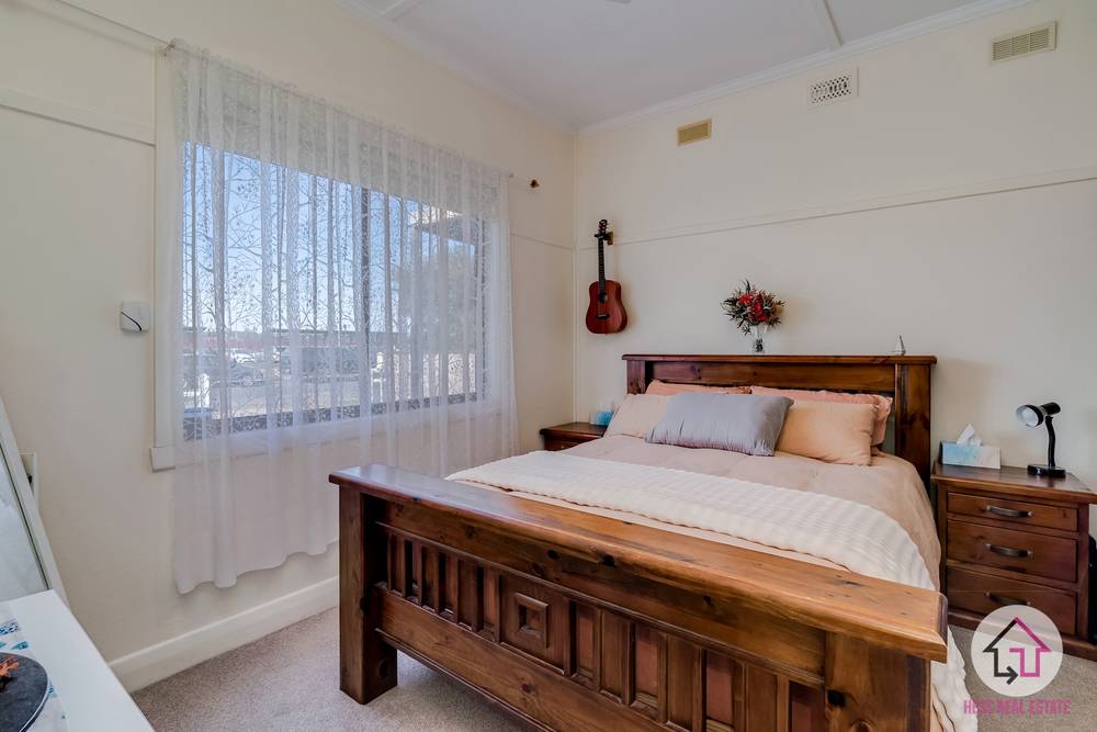 13 station street, WALLAN, VIC 3756