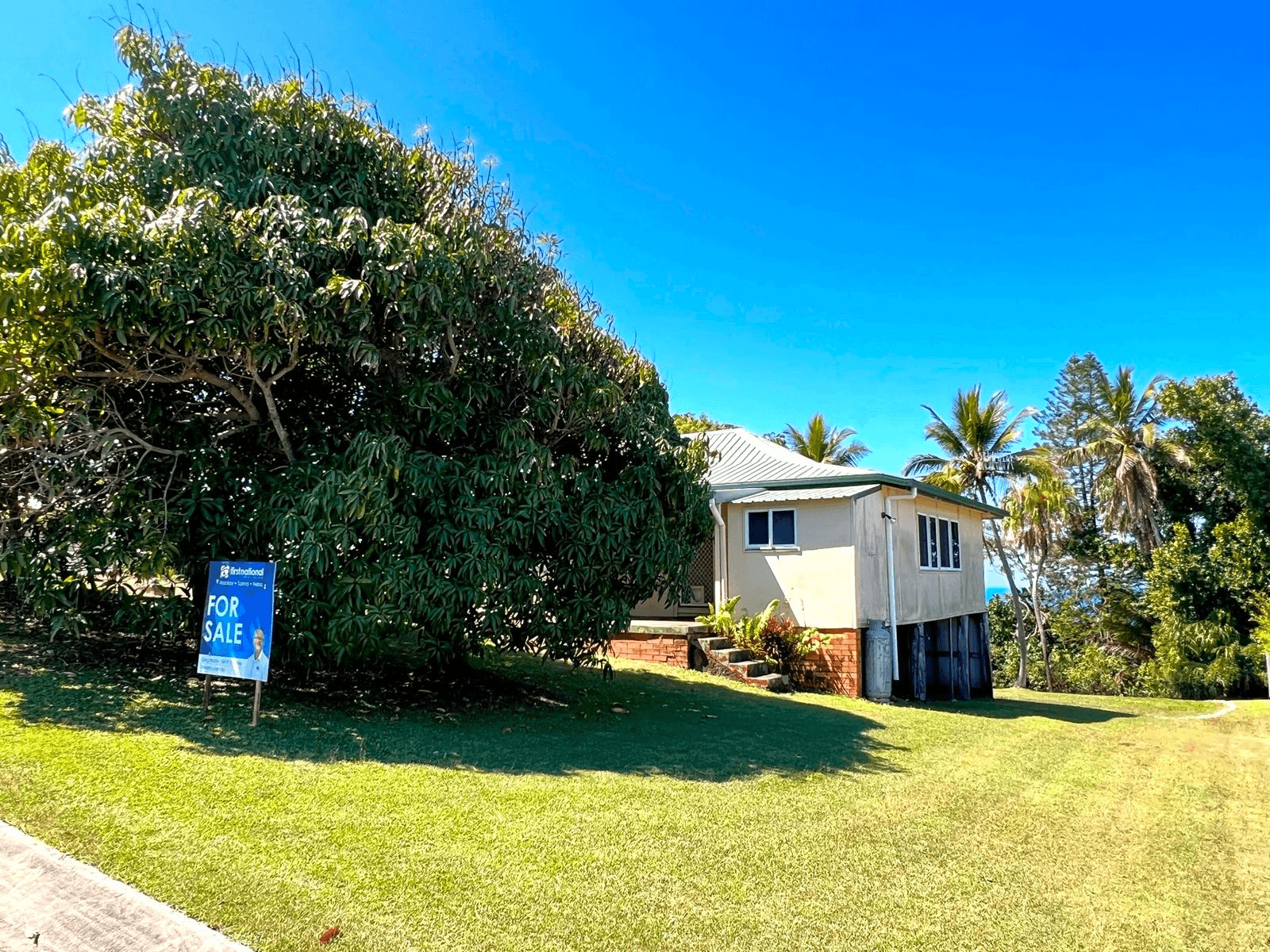 55 Westcott Avenue, CAMPWIN BEACH, QLD 4737