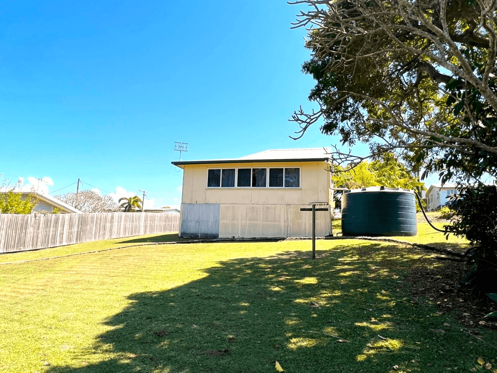 55 Westcott Avenue, CAMPWIN BEACH, QLD 4737