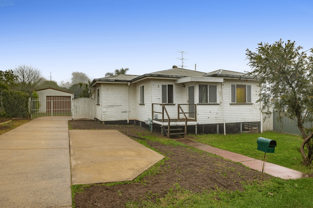 15 Brim Street, NEWTOWN, QLD 4350