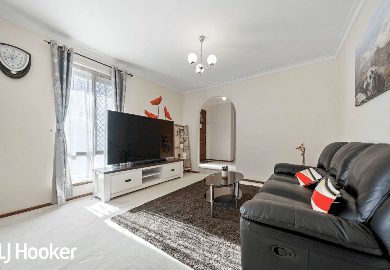 6 Rae Place, LEEMING, WA 6149