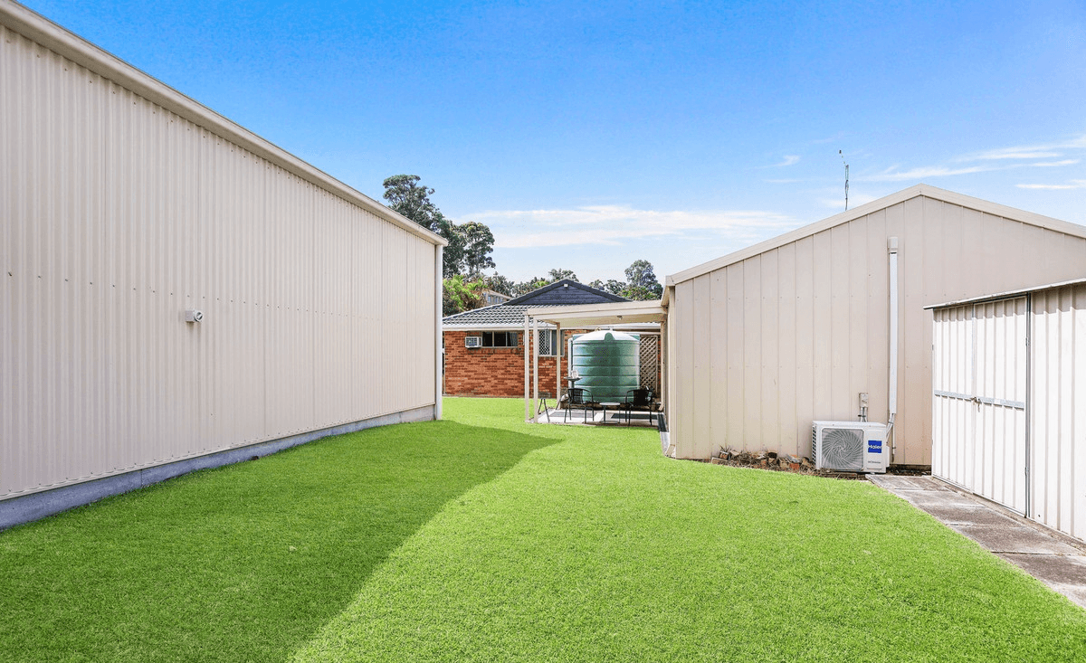 44 Watford Crescent, Molendinar, QLD 4214