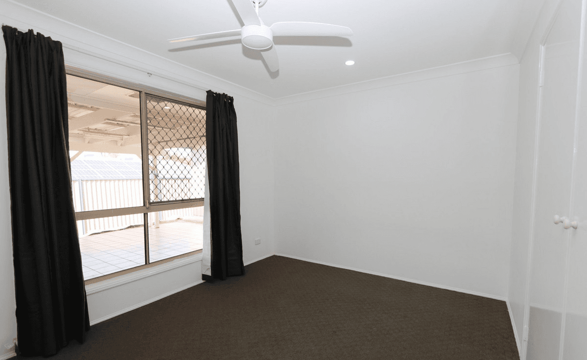 44 Watford Crescent, Molendinar, QLD 4214