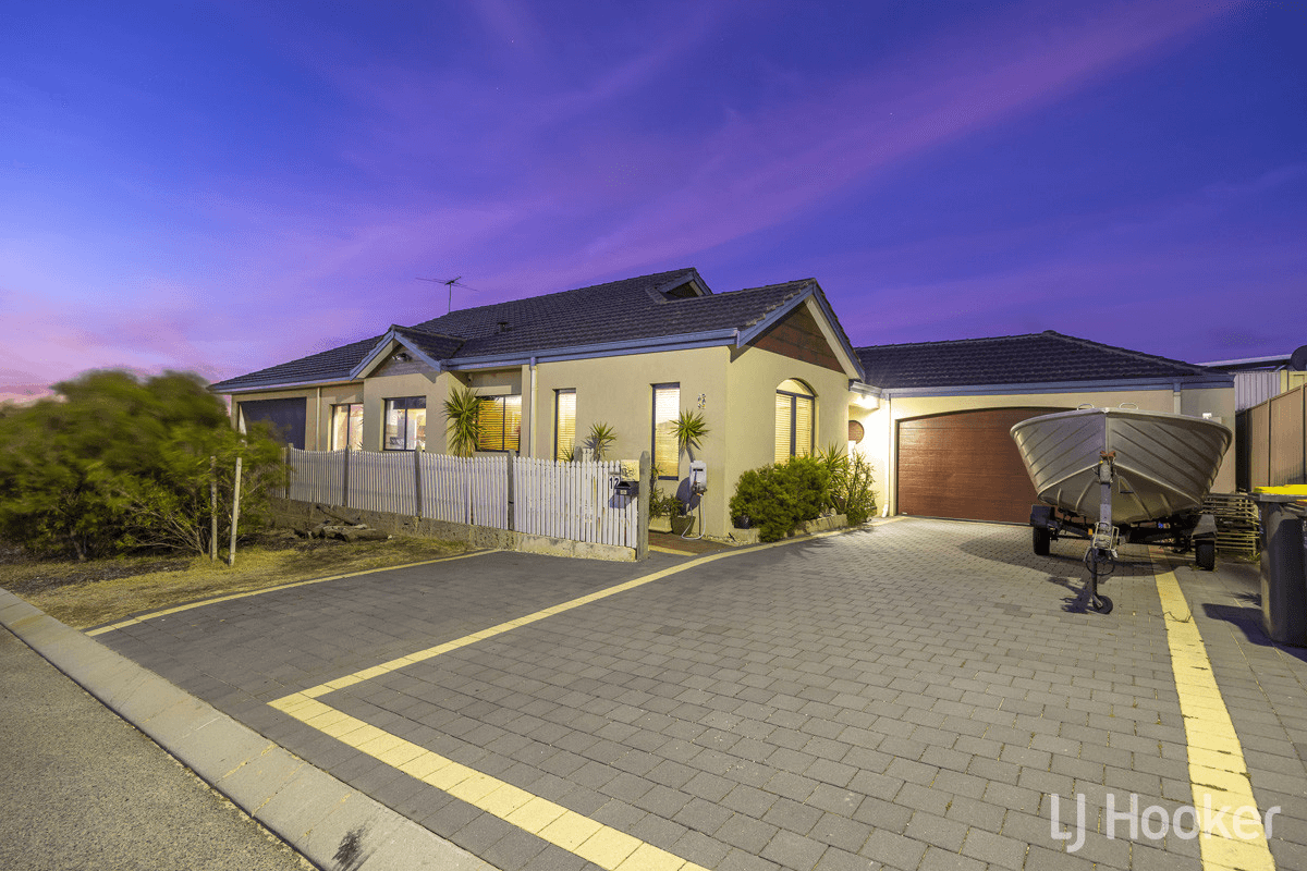 12 Ashmore Avenue, TWO ROCKS, WA 6037