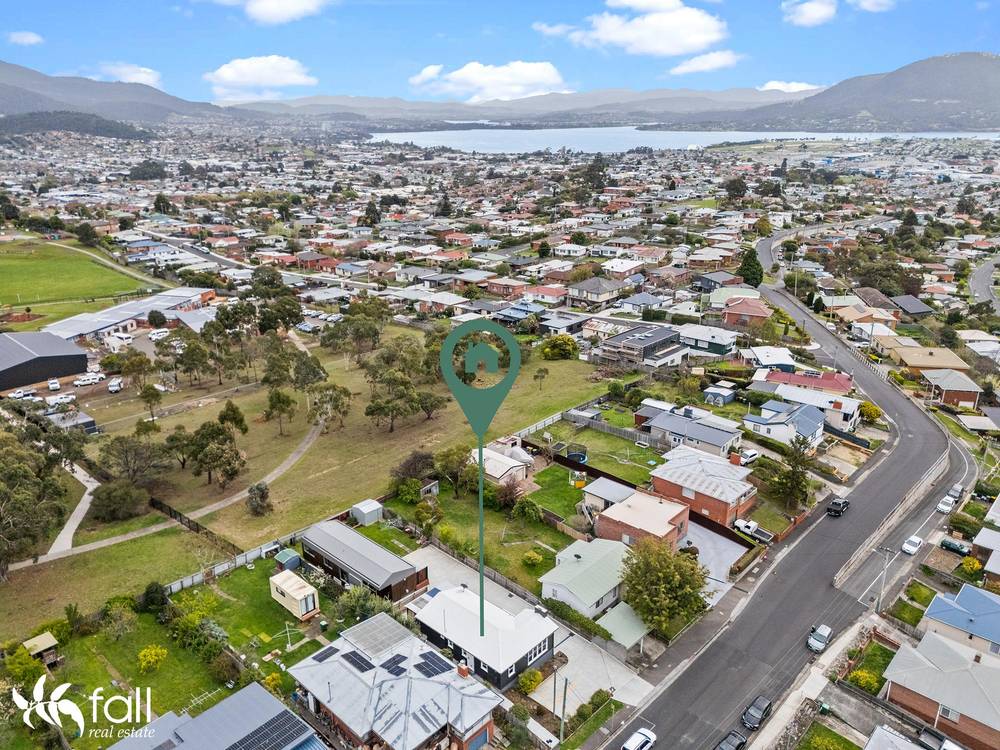 14 Corinda Grove, WEST MOONAH, TAS 7009