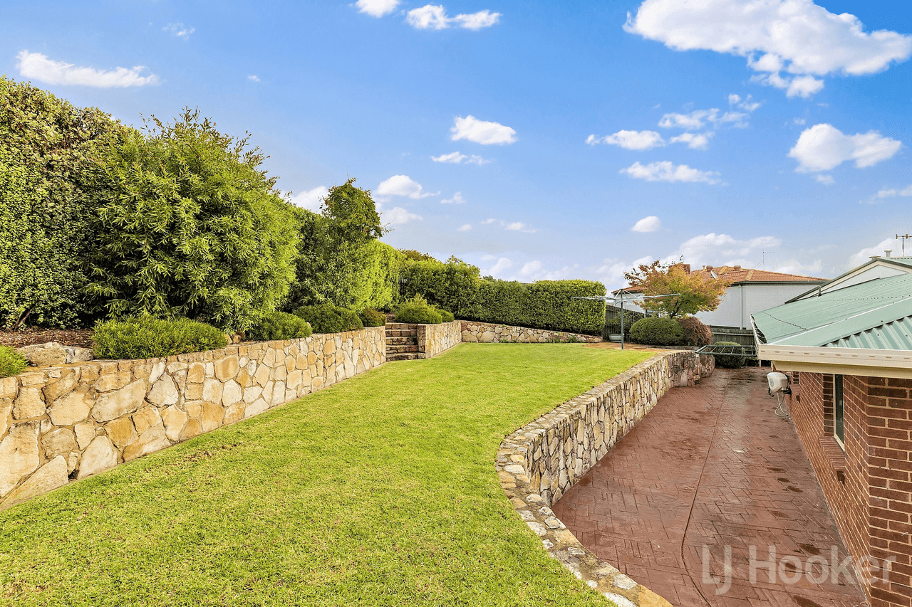 8 Olive Place, JERRABOMBERRA, NSW 2619