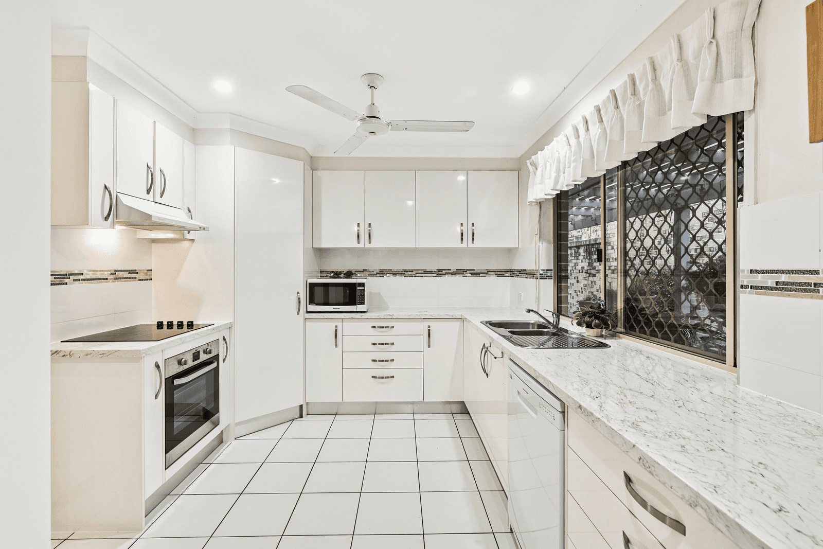 42 Concord Circuit, ROBINA, QLD 4226