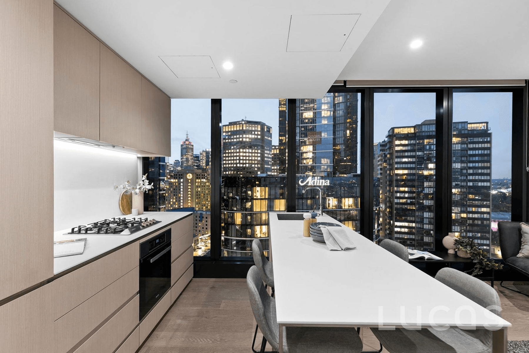 2207/70 Southbank Boulevard, Southbank, VIC 3006