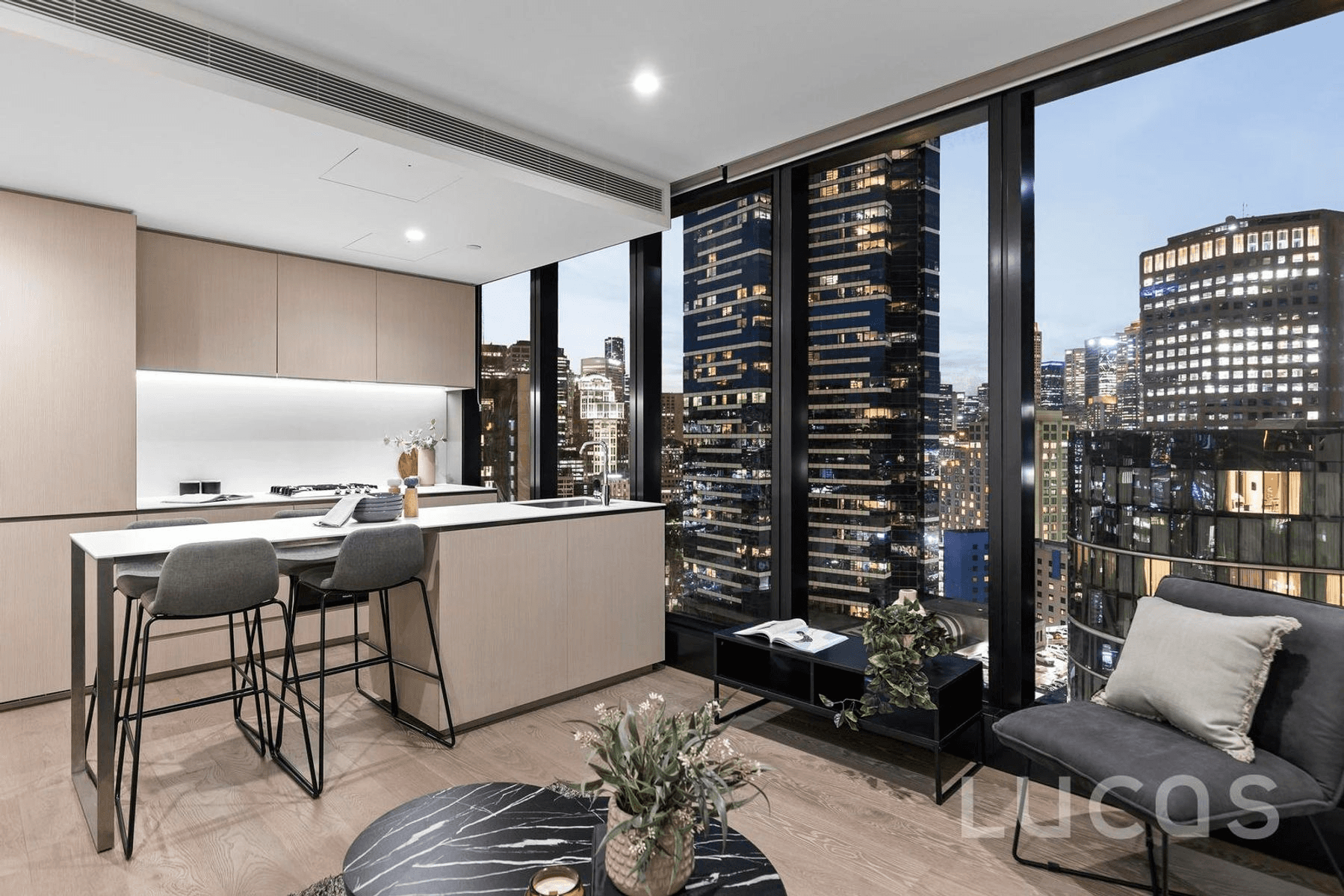 2207/70 Southbank Boulevard, Southbank, VIC 3006