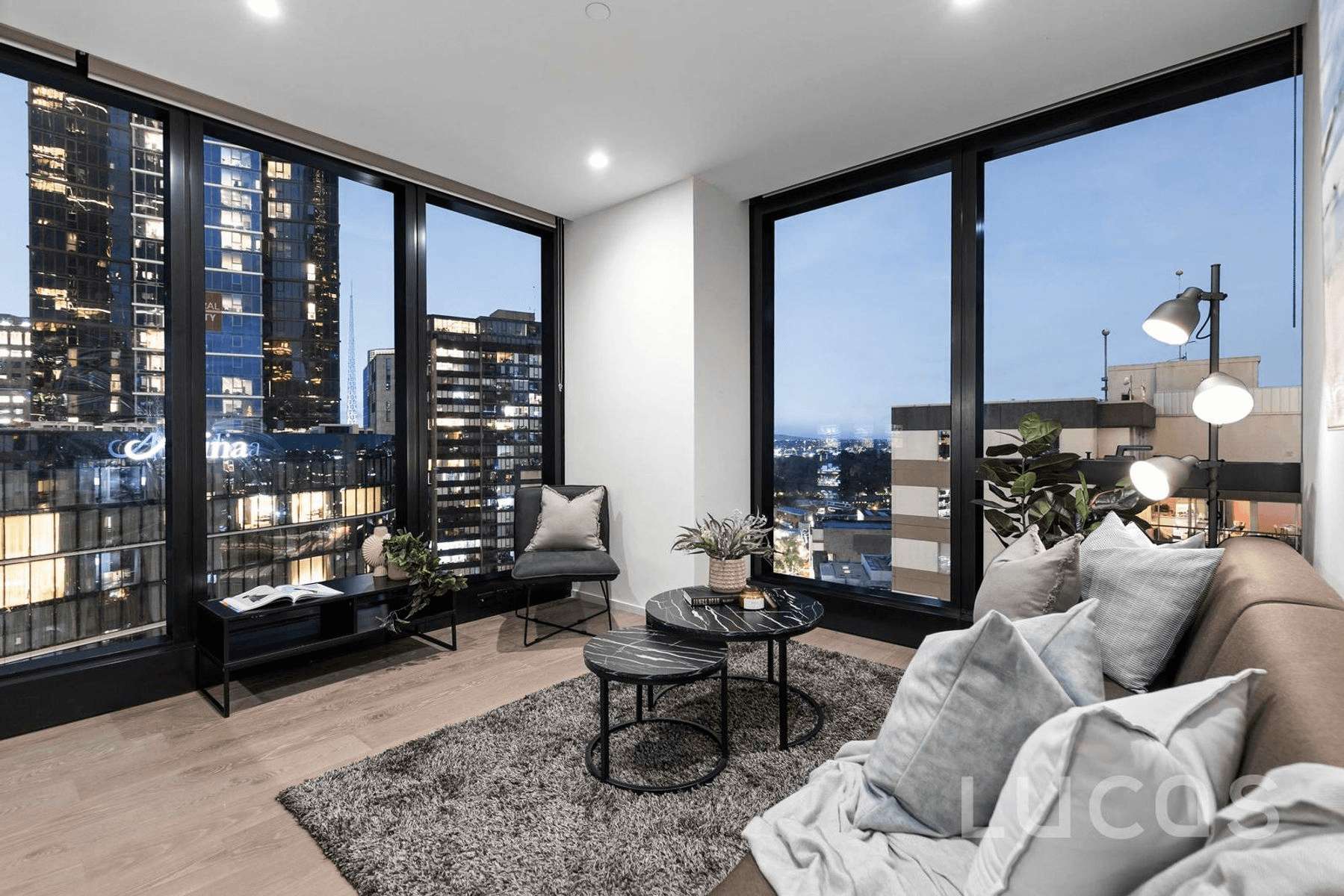 2207/70 Southbank Boulevard, Southbank, VIC 3006