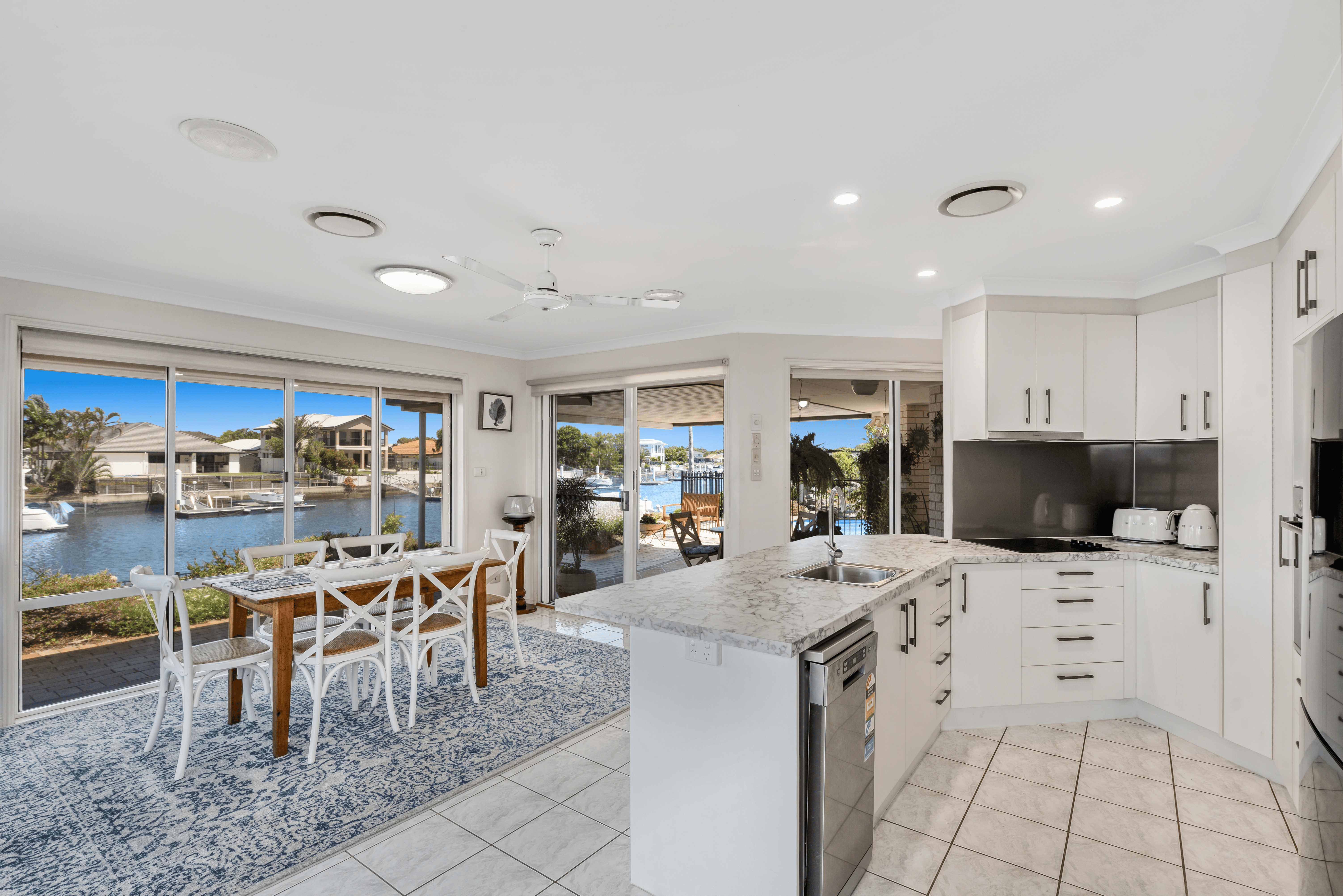 16 Topsail Circuit, BANKSIA BEACH, QLD 4507