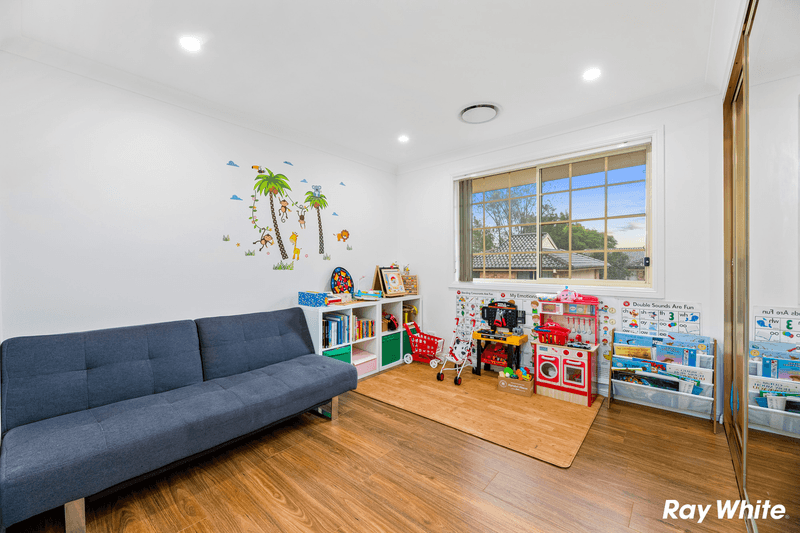 3/30 Hillcrest Road, QUAKERS HILL, NSW 2763