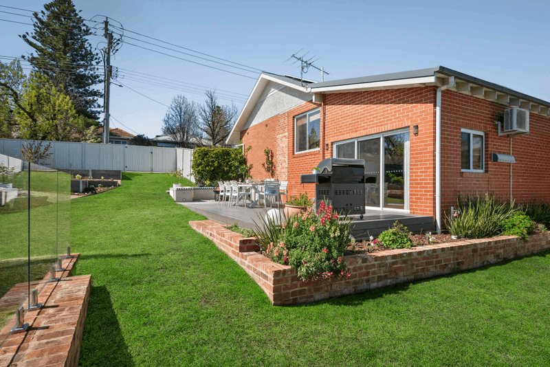 613-615 Schubach Street, EAST ALBURY, NSW 2640