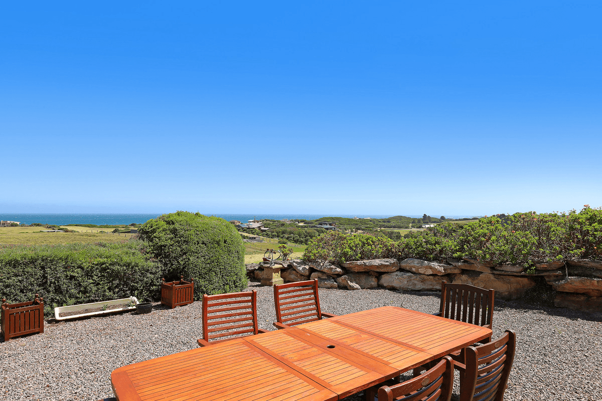 22 Logans Beach Road, Warrnambool, VIC 3280