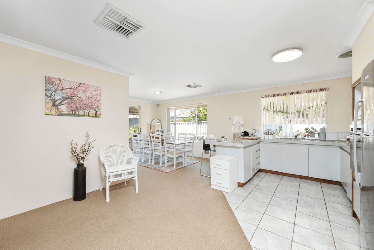 4 Fleming Avenue, Bentley, WA 6102