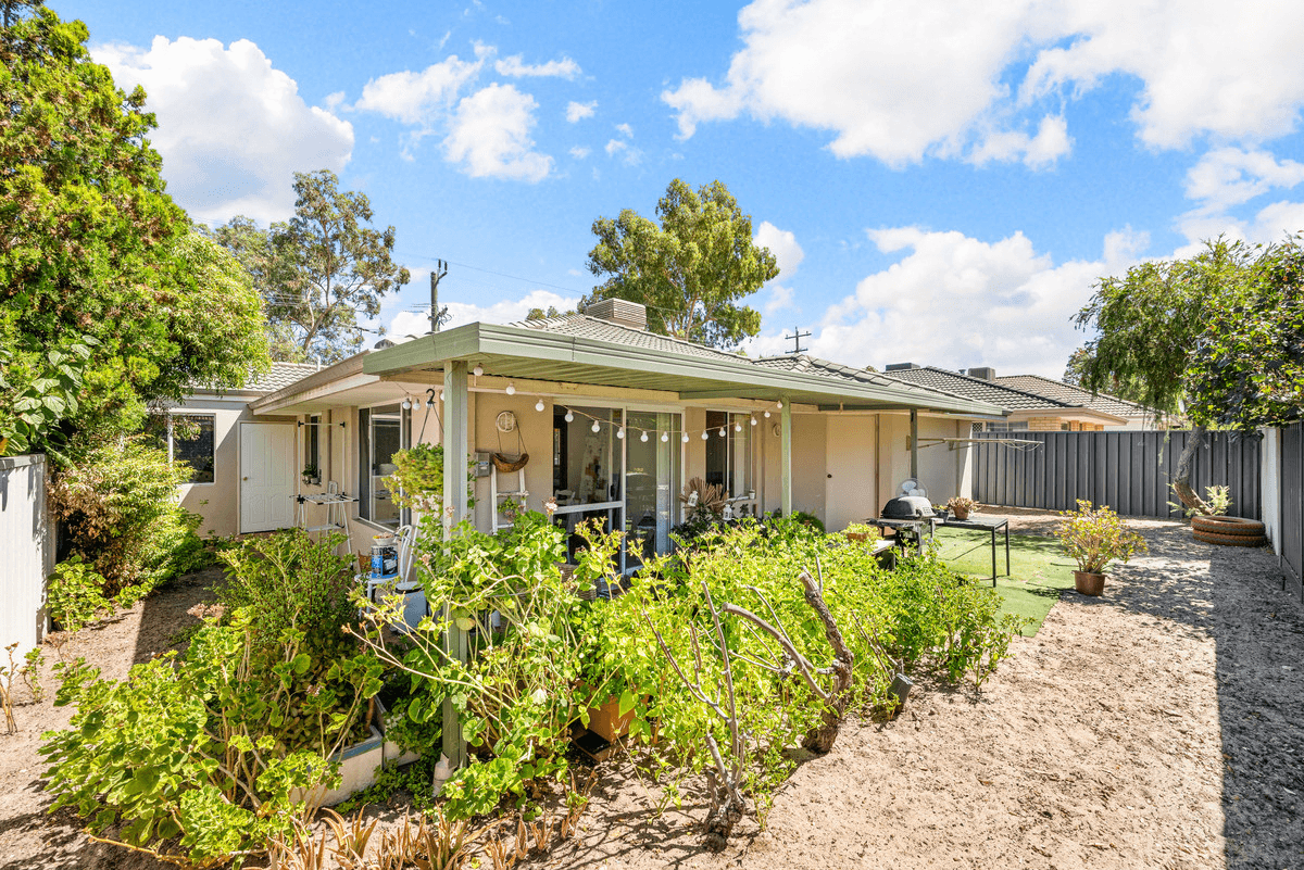 4 Fleming Avenue, Bentley, WA 6102