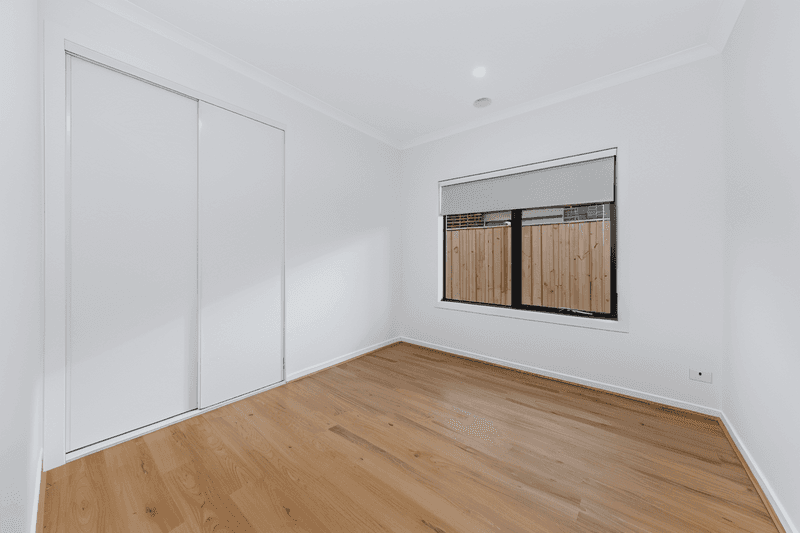 19 Bonza Circuit, CLYDE NORTH, VIC 3978