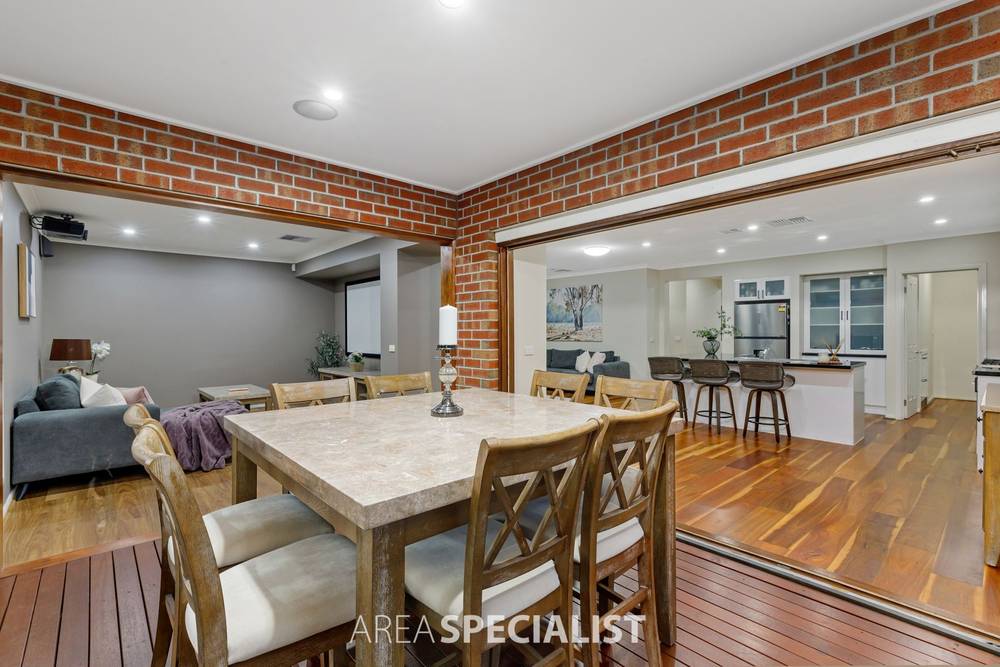 2 Staffordshire Place, LYNDHURST, VIC 3975