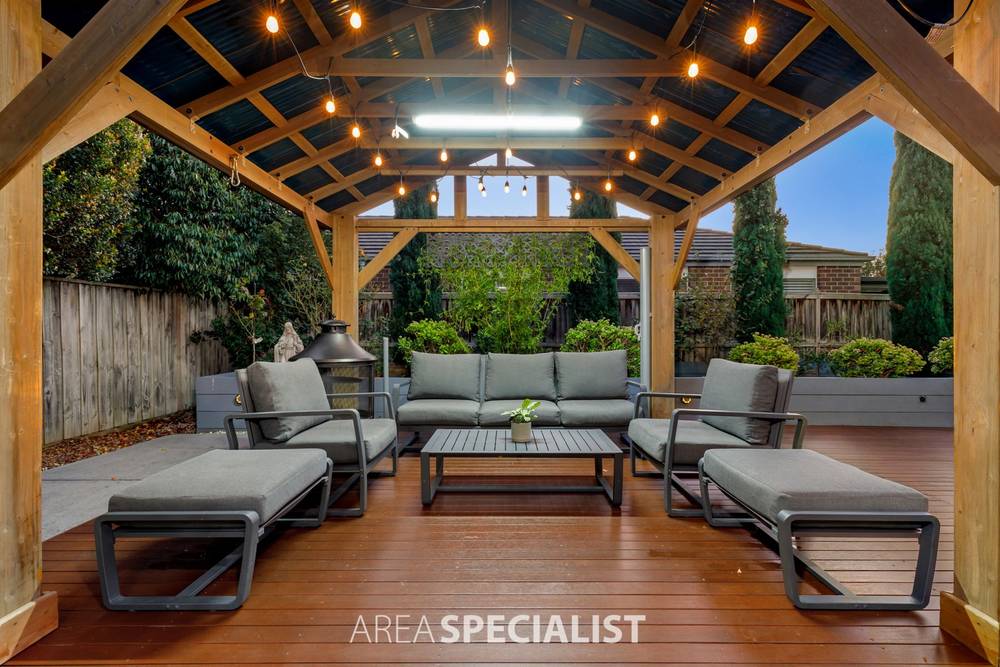 2 Staffordshire Place, LYNDHURST, VIC 3975