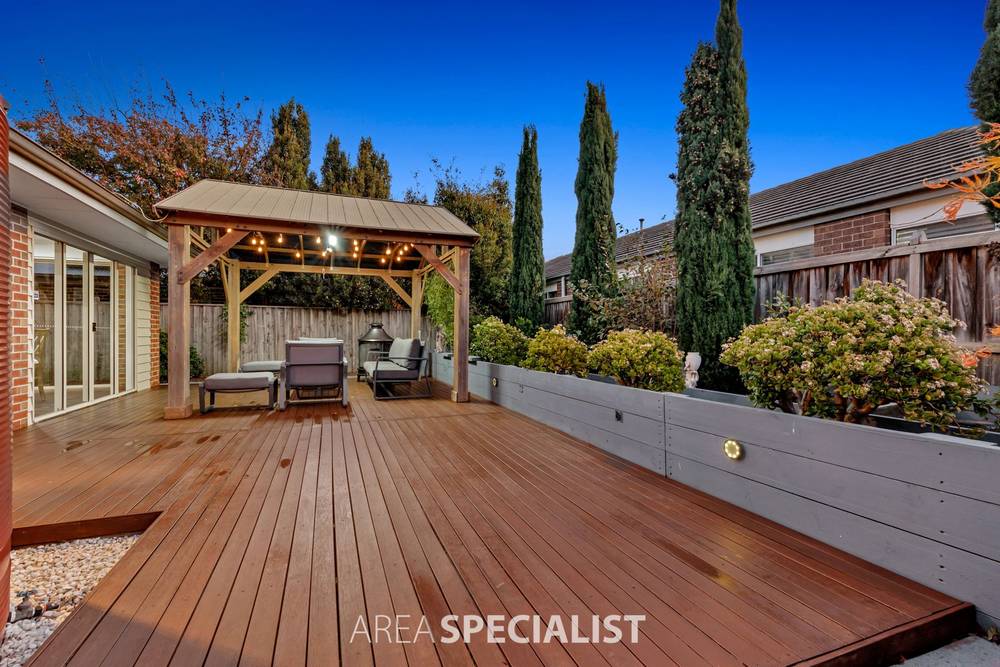 2 Staffordshire Place, LYNDHURST, VIC 3975
