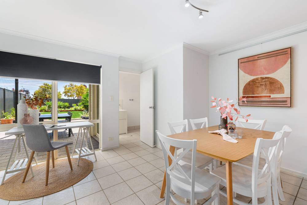 2/12 Hagen Avenue, PORT ADELAIDE, SA 5015