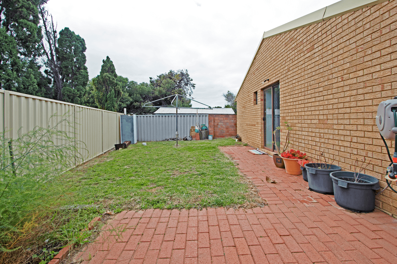 13  Tuart Street, LEEMAN, WA 6514