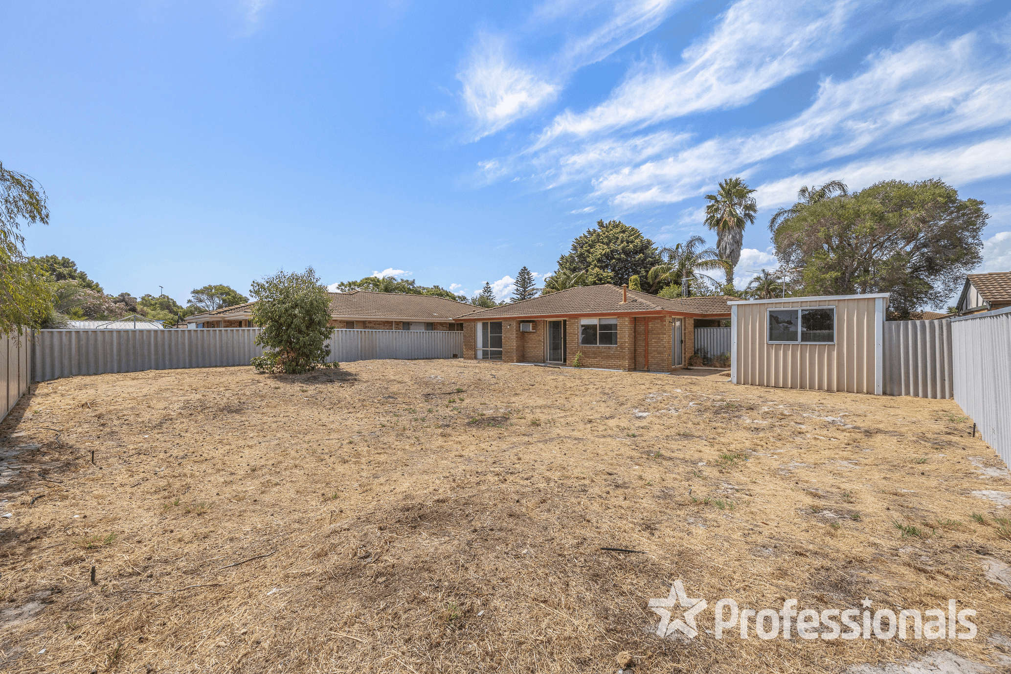 17 Falcon Close, BALLAJURA, WA 6066