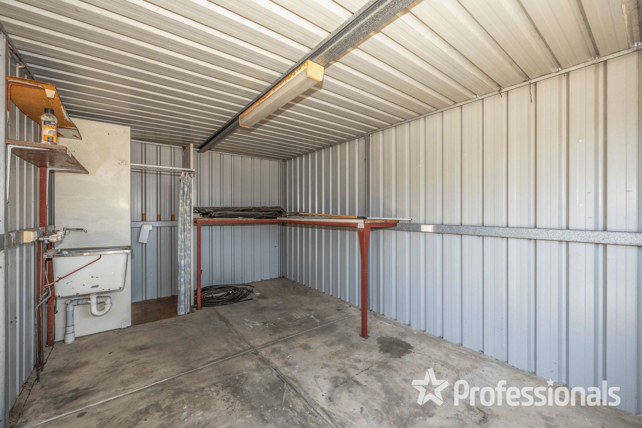 17 Falcon Close, BALLAJURA, WA 6066