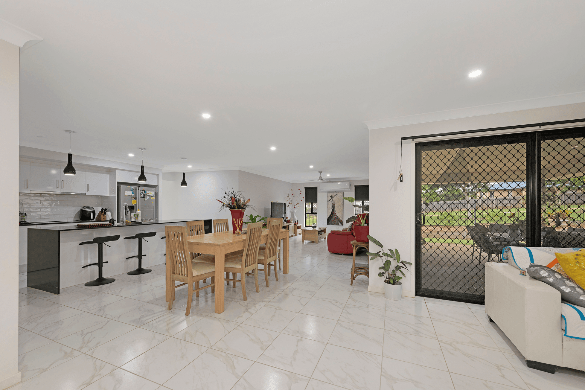 49 Neville Drive, BRANYAN, QLD 4670