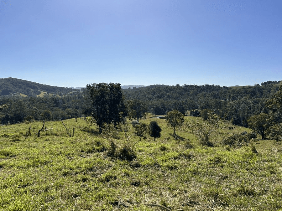 327 Schreibers Road, COORAN, QLD 4569