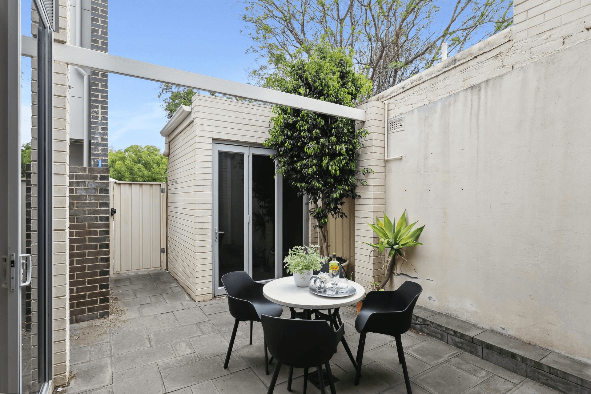 103 Roberts Road, Subiaco, WA 6008