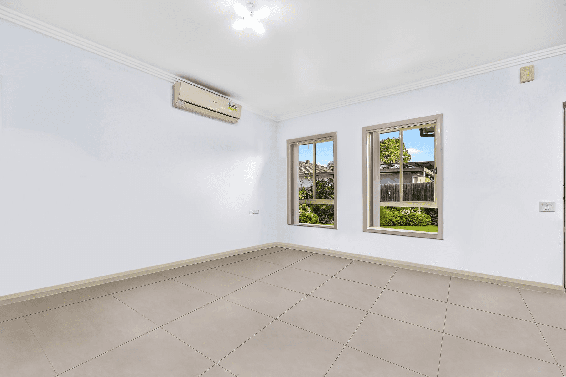 2/45 Anderson Avenue, MOUNT PRITCHARD, NSW 2170