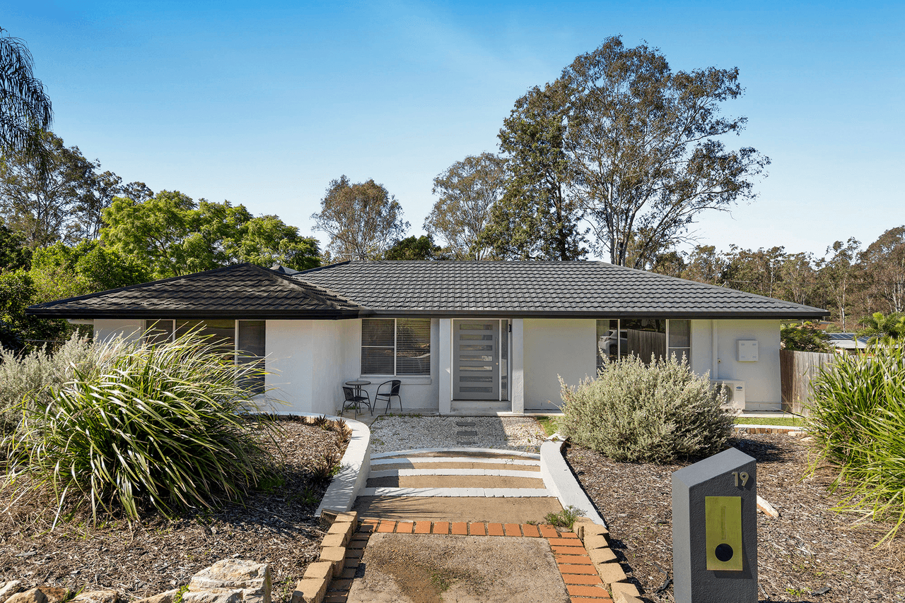 19 Noela Street, KARALEE, QLD 4306