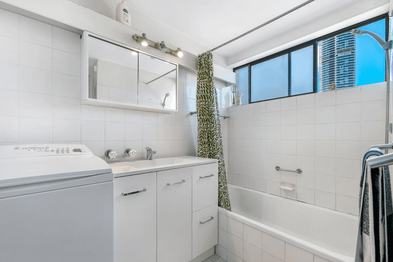 6/26 Palm Avenue, Surfers Paradise, QLD 4217