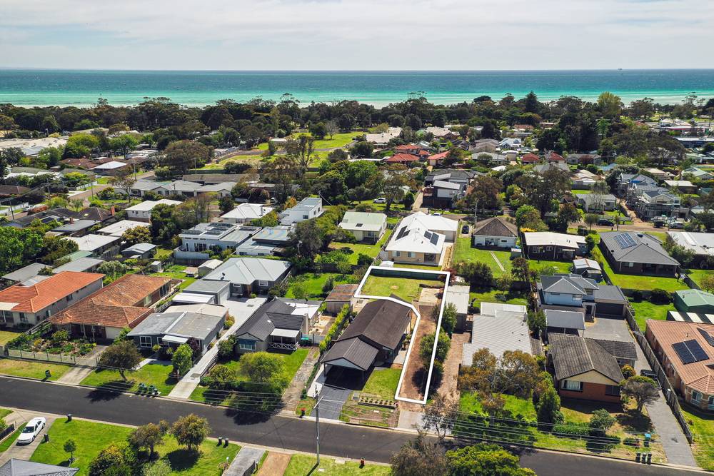 14A Braidwood Avenue, ROSEBUD, VIC 3939