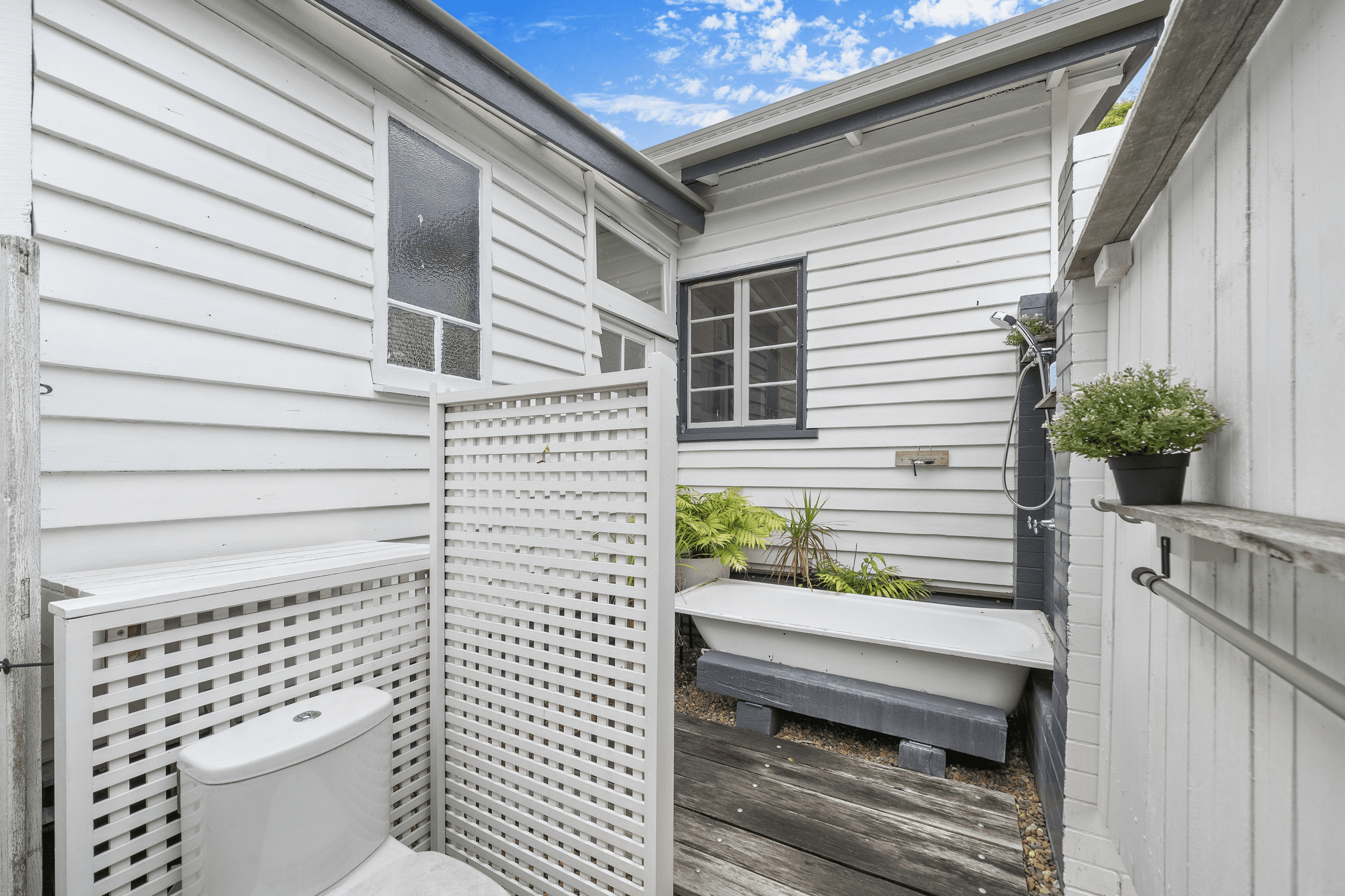 1A High Street, KIPPA-RING, QLD 4021