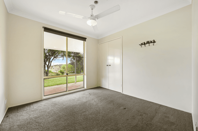 40 Valley View Dr, Meringandan West, QLD 4352