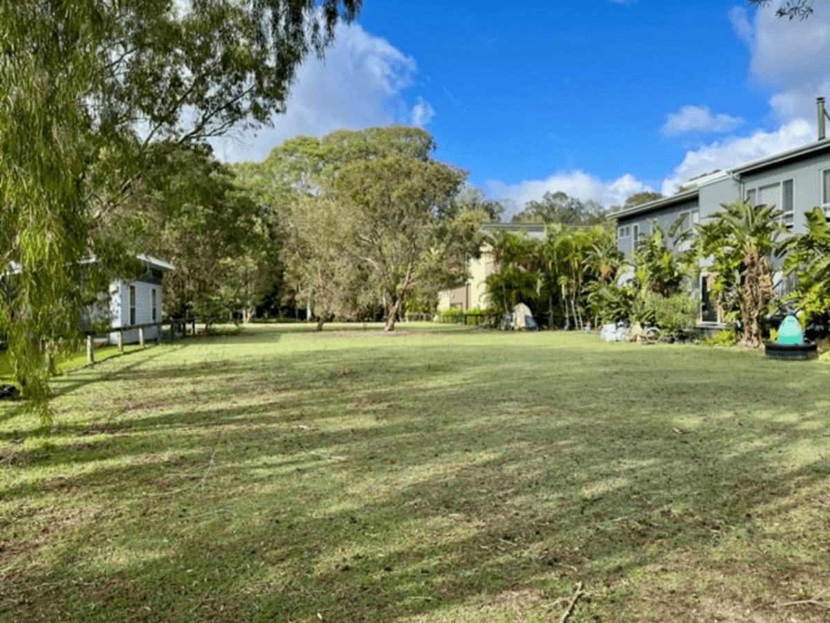 9 Wallaby Way, South Stradbroke, QLD 4216