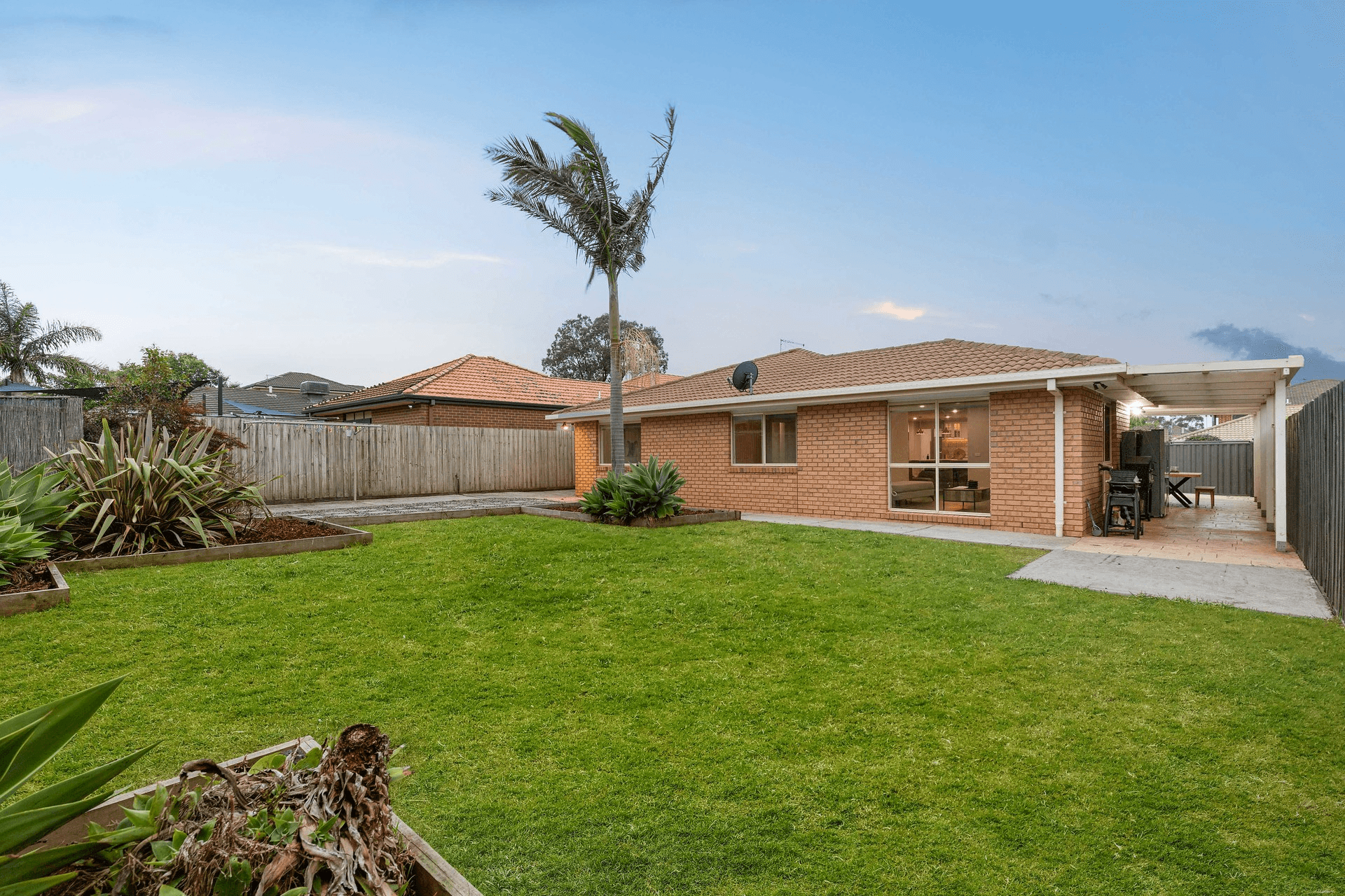 10 Aikshaw Close, Hillside, VIC 3037