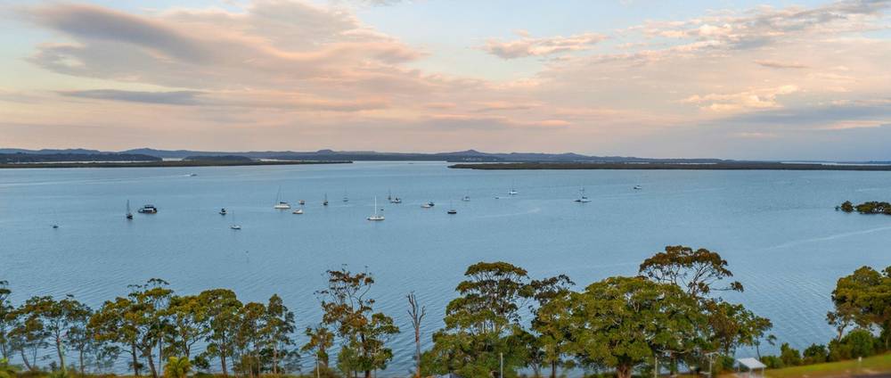 333 Esplanade, Redland Bay, QLD 4165