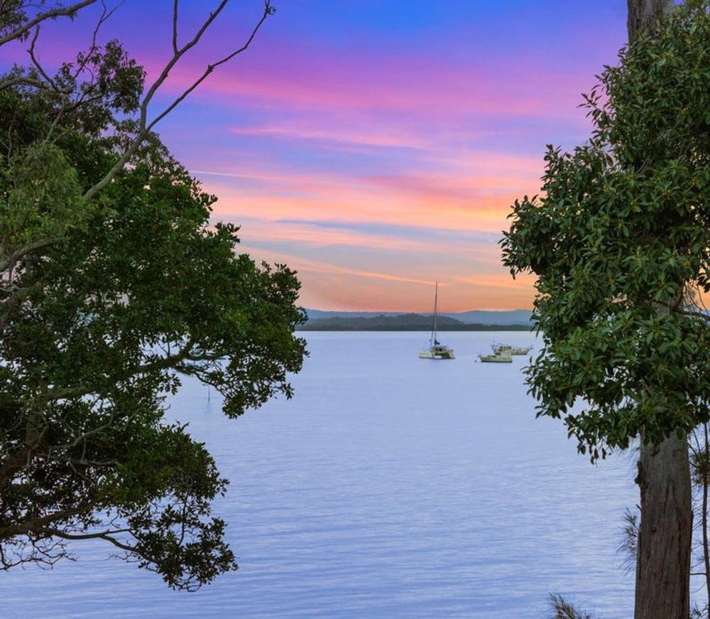 333 Esplanade, Redland Bay, QLD 4165